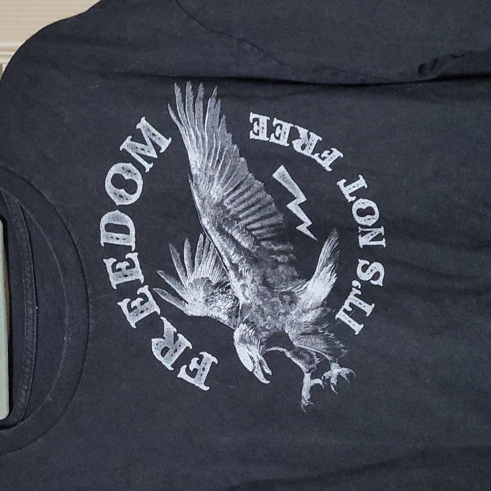 Shirt - Picture 2 of 4
